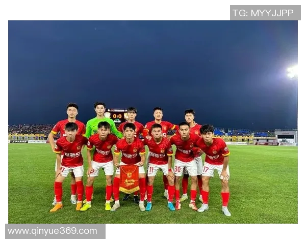 广州足球队以94分稳居联合会杯积分榜首位展现强劲实力